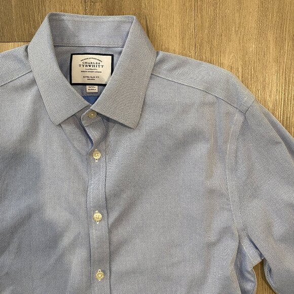 Charles Tyrwhitt Non-Iron Extra Slim Fit Dress Shirt (16/33 inches) - Picture 2 of 8